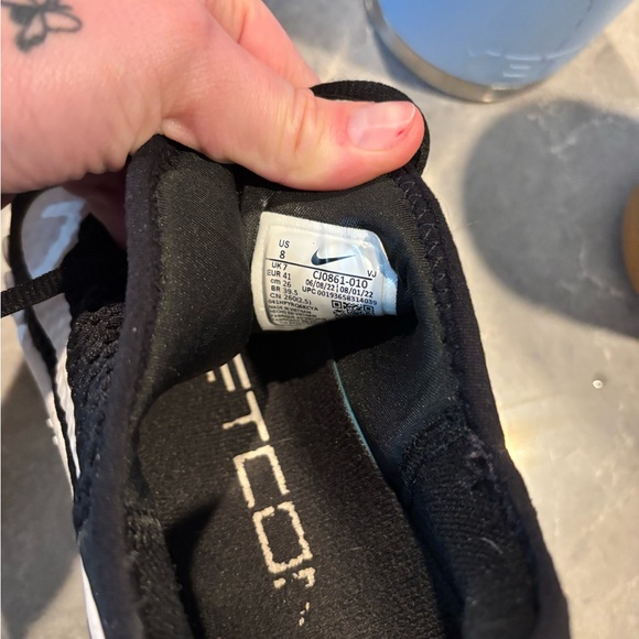 Nike Black Athletic Shoes - Picture 4 of 4